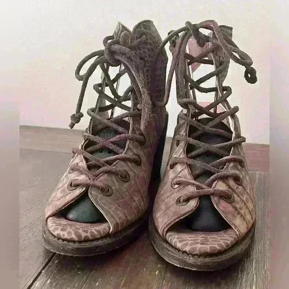 EUC Miss Macie Goodness Gracious Open Toe Lace Up  Booties Womens size 7.5 - Picture 5 of 12